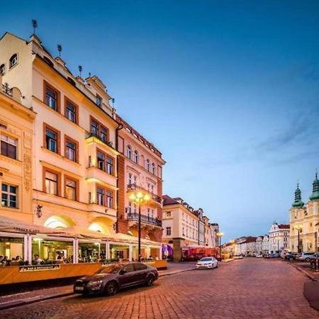 Unique Central Square Business Apt. Hradec Králové المظهر الخارجي الصورة